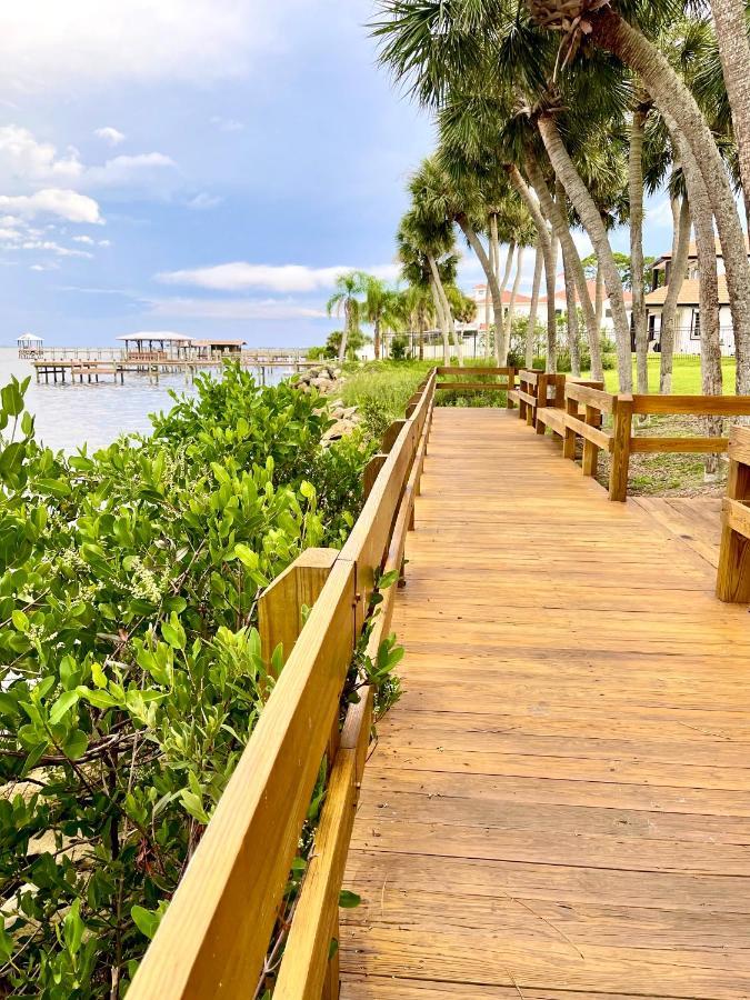A Cozy Space Coast Retreat Titusville Esterno foto